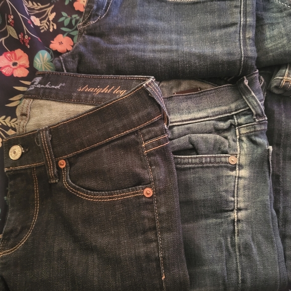 Brand name Jeans - Picture 2 of 4